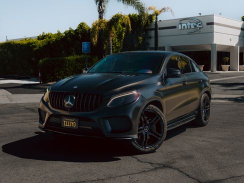 Used 2019 Mercedes-Benz GLE 43 AMG 4MATIC Coupe image 2