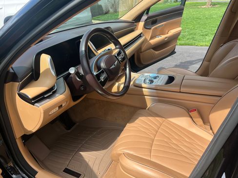 Used 2023 Genesis G90 3.5T image 10