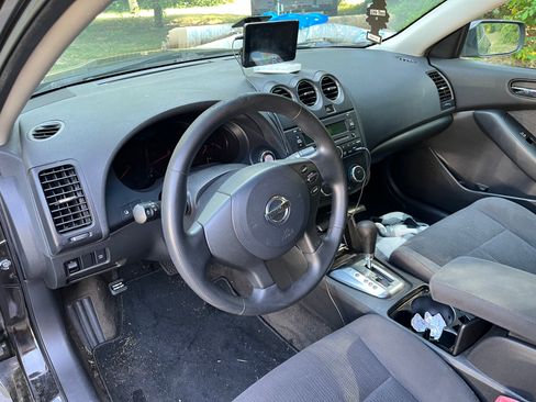 Used 2010 Nissan Altima 2.5 S image 5