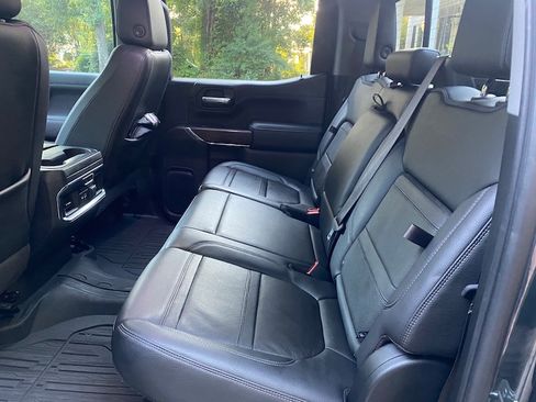 Used 2021 GMC Sierra 1500 Denali w/ Denali Ultimate Package AWD/4WD image 13