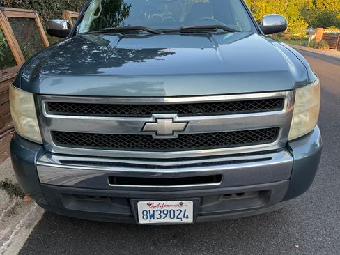 Used 2009 Chevrolet Silverado 1500 LT w/ Regional Value Package RWD image 10