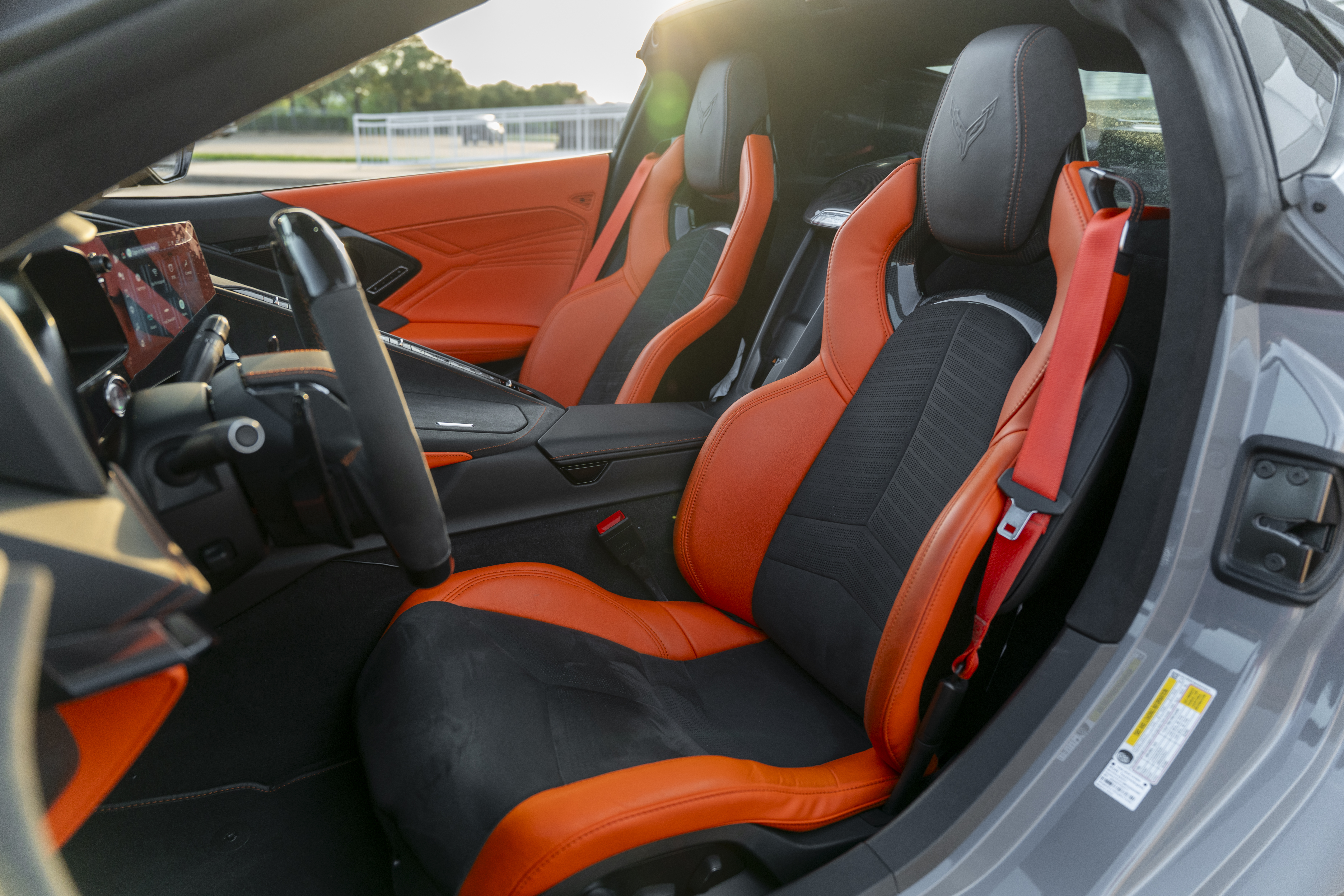 Used 2025 Chevrolet Corvette Z06 RWD image 25