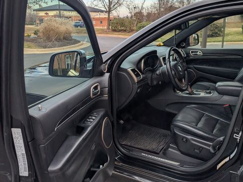 Used 2016 Jeep Grand Cherokee Summit w/ Skid Plate Group image 17