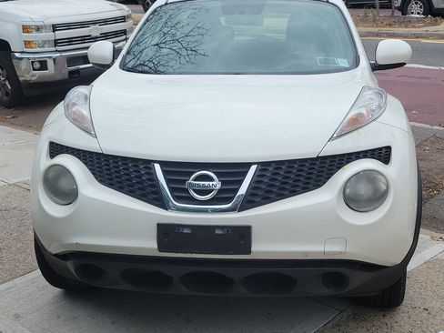 Used 2013 Nissan Juke S image 12
