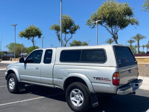 Used 2004 Toyota Tacoma 4x4 Xtracab V6 image 6