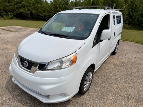 Used 2015 Nissan NV200 SV w/ Back Door Glass Package FWD image 9