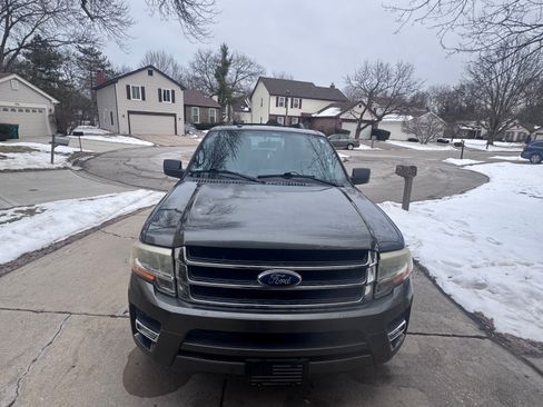 Used 2015 Ford Expedition EL XLT w/ Equipment Group 202A image 11