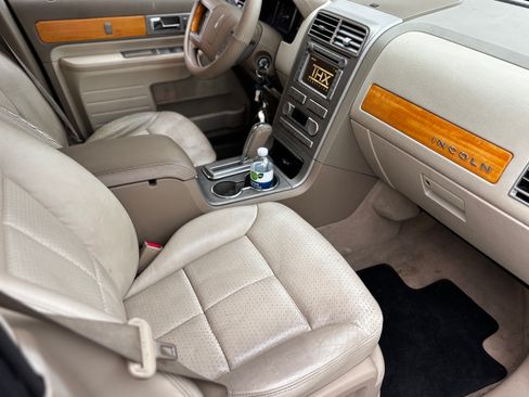 Used 2007 Lincoln MKX 2WD image 11
