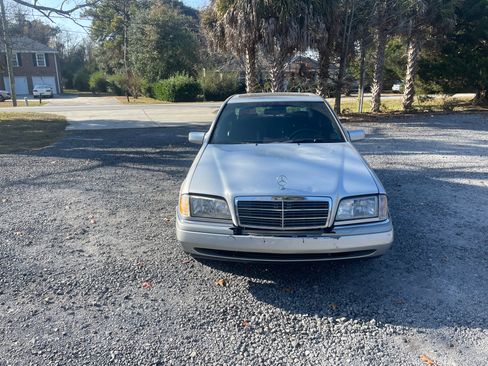 Used 1997 Mercedes-Benz C 230 C 230 Sedan 4D image 4