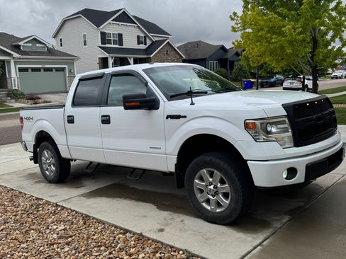 Used 2014 Ford F150 XLT w/ Equipment Group 302A Luxury AWD/4WD image 2