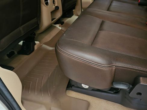 Used 2015 Ford F350 King Ranch w/ King Ranch w/Chrome Package image 9