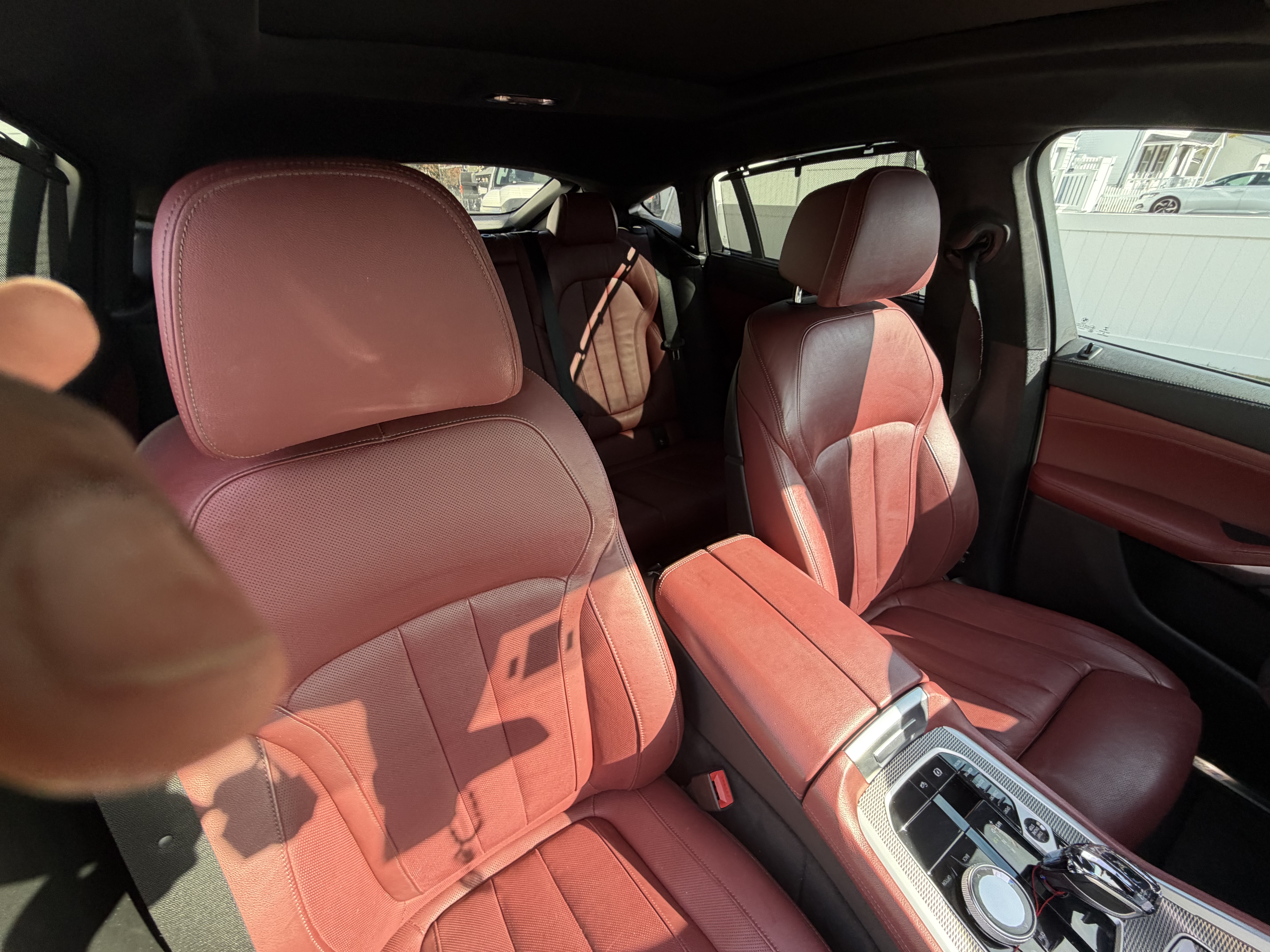 Used 2021 BMW X6 xDrive40i w/ Executive Package AWD/4WD image 14