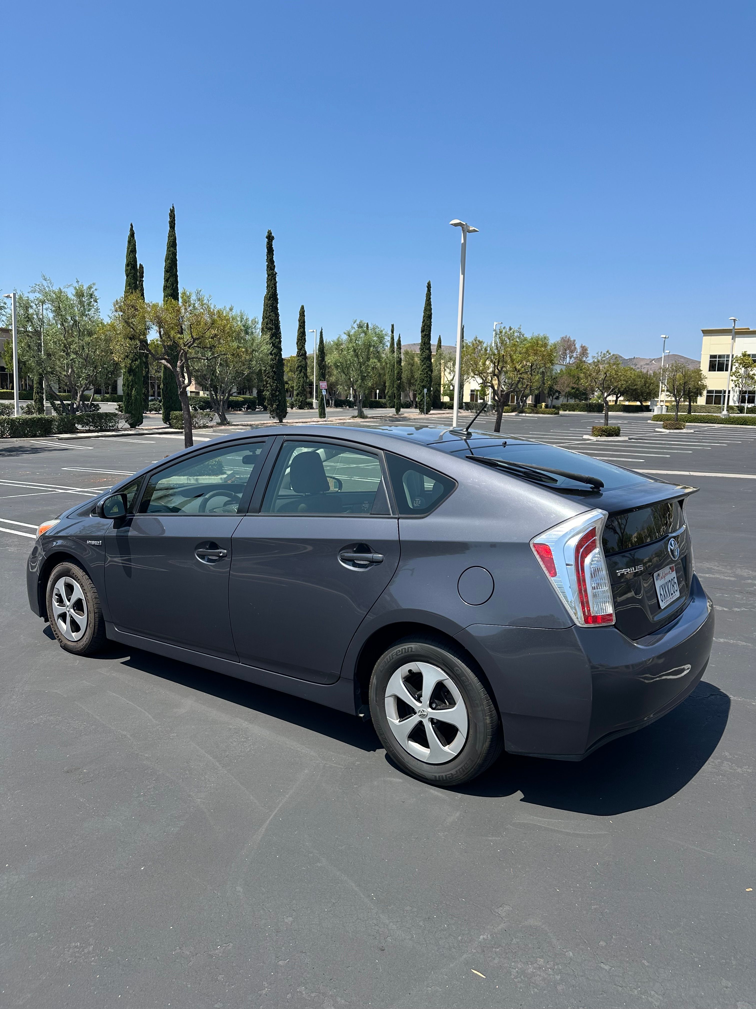 Used 2012 Toyota Prius Three FWD image 2