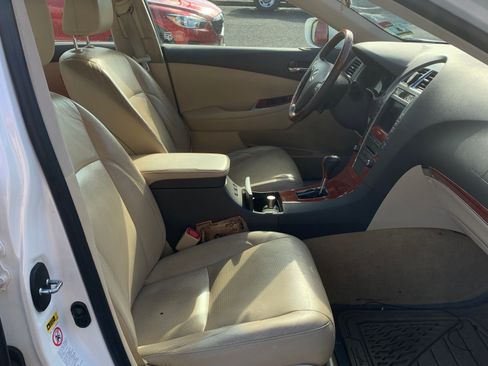Used 2010 Lexus ES 350 image 5