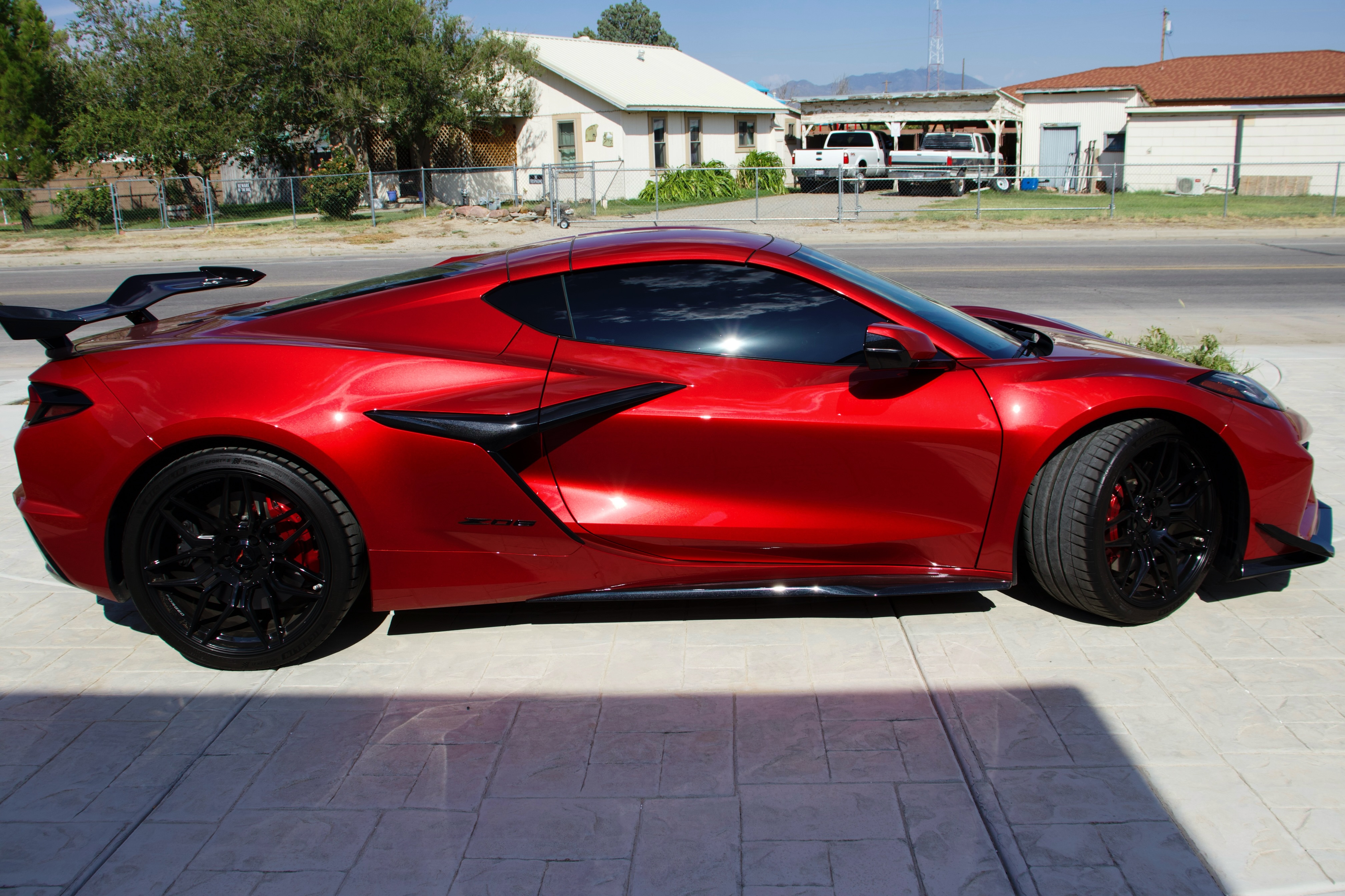 Used 2024 Chevrolet Corvette Z06 RWD image 20