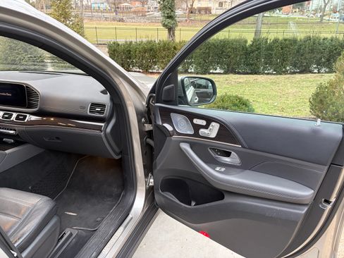 Used 2020 Mercedes-Benz GLE 450 4MATIC image 12