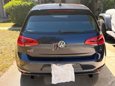 Used 2017 Volkswagen GTI Sport FWD image 8