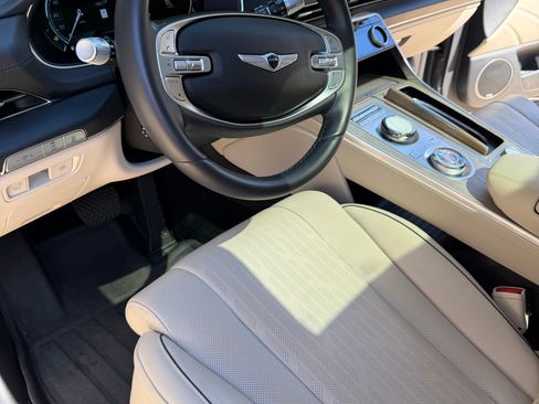 Used 2023 Genesis GV80 2.5T w/ Prestige 20" Package AWD/4WD image 9