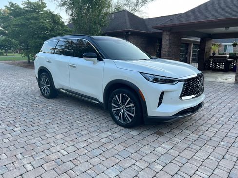 Used 2023 INFINITI QX60 Autograph image 2