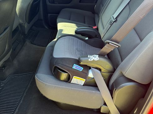 Used 2015 Chevrolet Silverado 2500 LT w/ LT Convenience Package AWD/4WD image 8