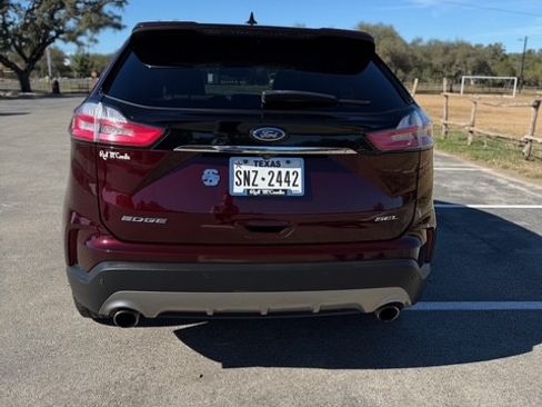 Used 2020 Ford Edge SEL w/ Convenience Package image 5