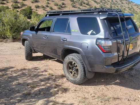 Used 2016 Toyota 4Runner TRD Pro image 4