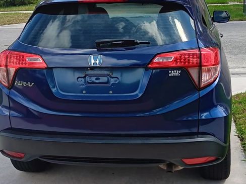 Used 2016 Honda HR-V LX image 10