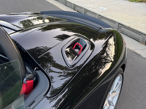 Used 2011 Porsche Boxster Spyder image 24