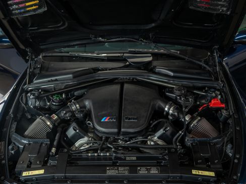 Used 2006 BMW M6 Coupe image 29