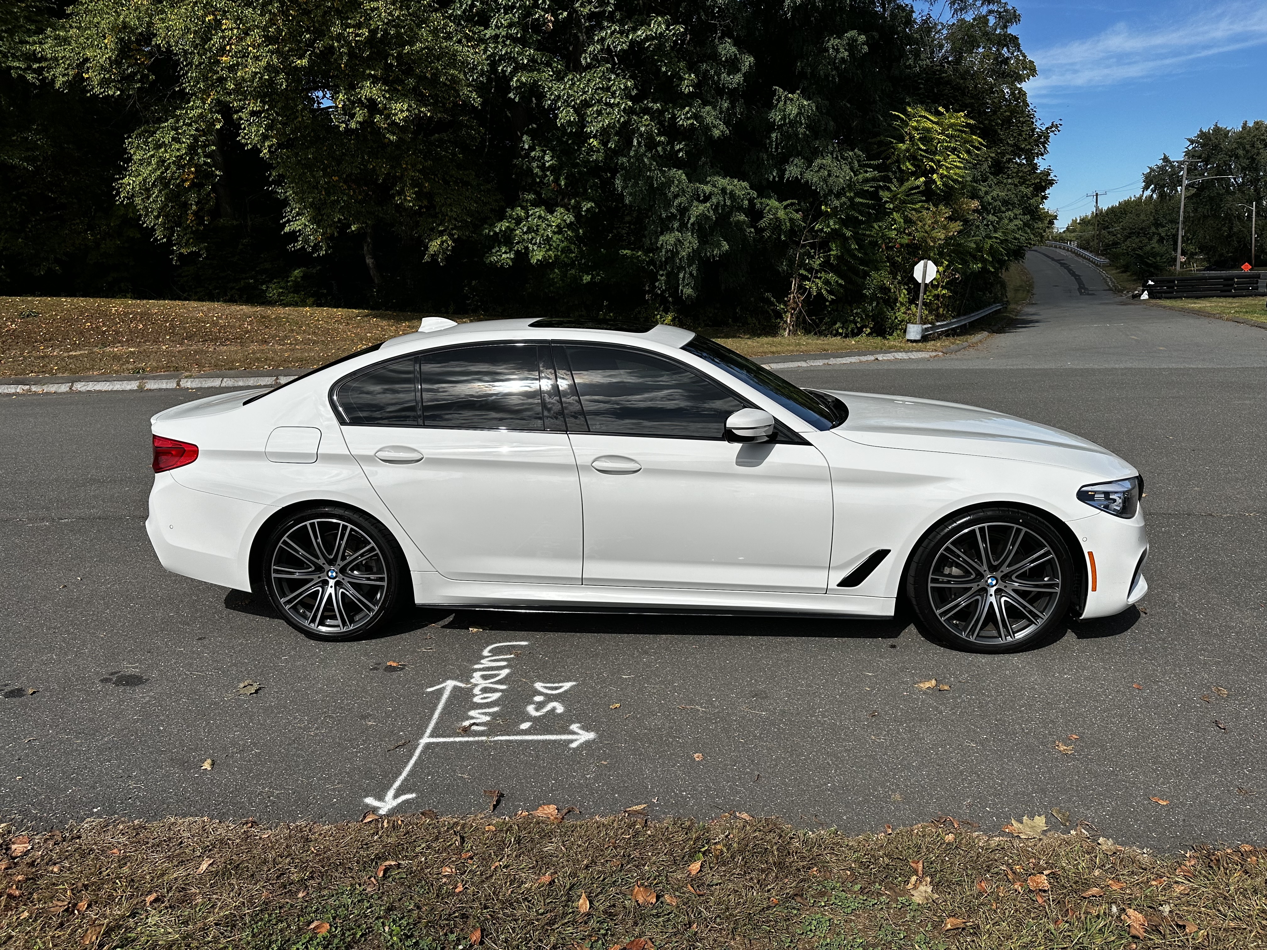 Used 2020 BMW 540i w/ M Sport Package RWD image 10