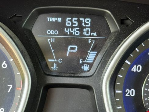 Used 2013 Hyundai Elantra GLS w/ Preferred Pkg FWD image 9