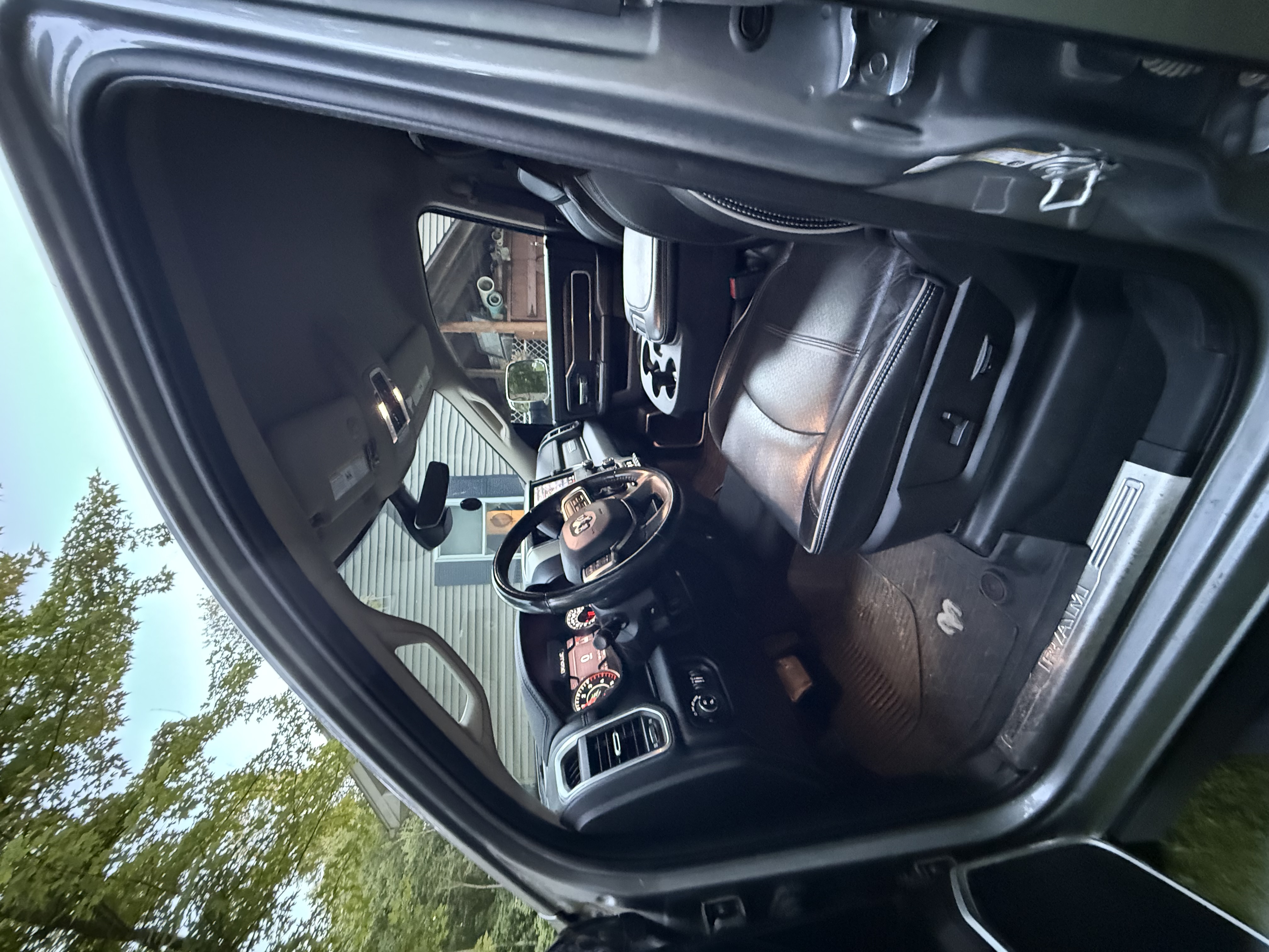 Used 2020 RAM 2500 Laramie AWD/4WD image 10