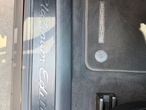 Used 2023 Porsche Panamera 4 Platinum Edition AWD/4WD image 19