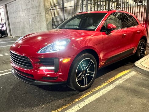 Used 2021 Porsche Macan image 1