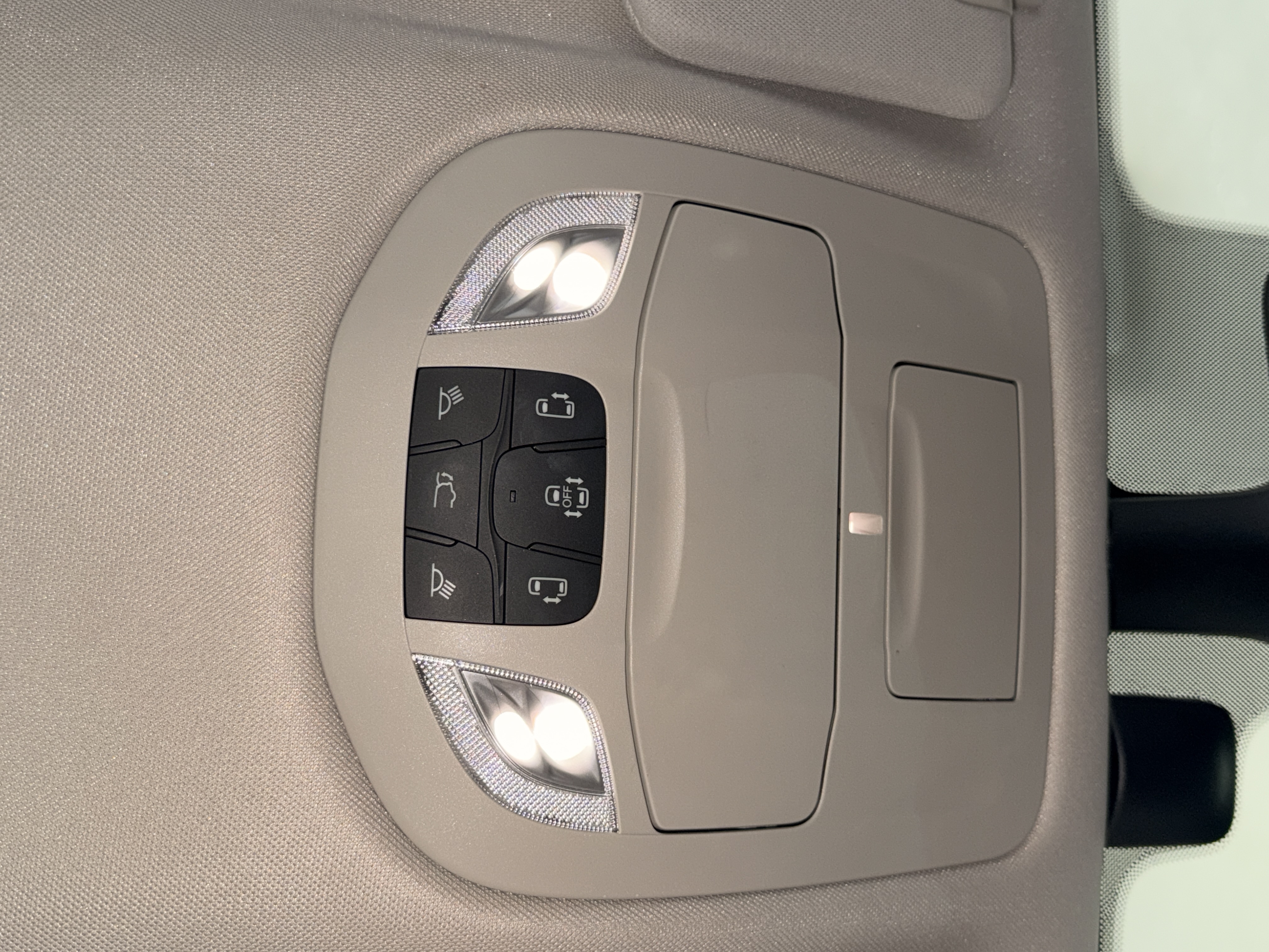 Used 2021 Chrysler Pacifica Touring-L FWD image 27