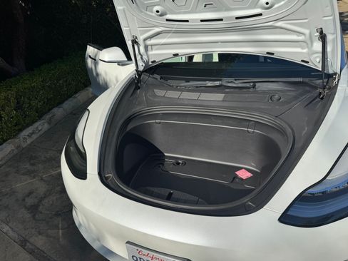 Used 2019 Tesla Model 3 Standard Range Plus image 19