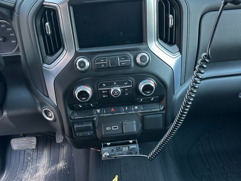 Used 2023 GMC Sierra 3500 SLE w/ SLE Convenience Package image 12