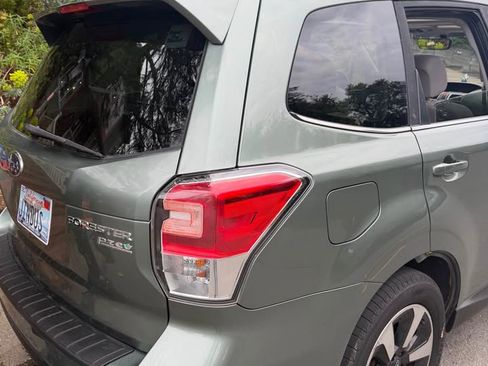 Used 2017 Subaru Forester 2.5i Limited w/ Popular Package #2 image 6