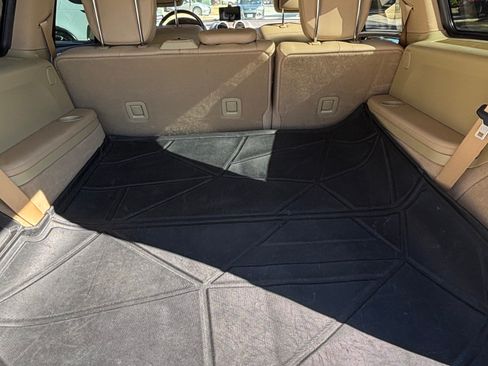 Used 2011 Mercedes-Benz GL 450 4MATIC image 10