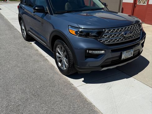 Used 2021 Ford Explorer Limited w/ Equipment Group 301A image 6