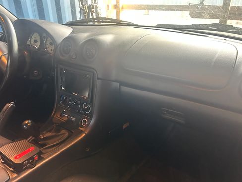 Used 2002 MAZDA MX-5 Miata LS image 6