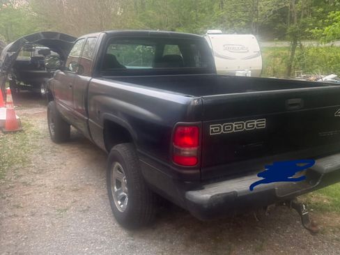 Used 2000 Dodge Ram 1500 Truck 4x4 Quad Cab image 2