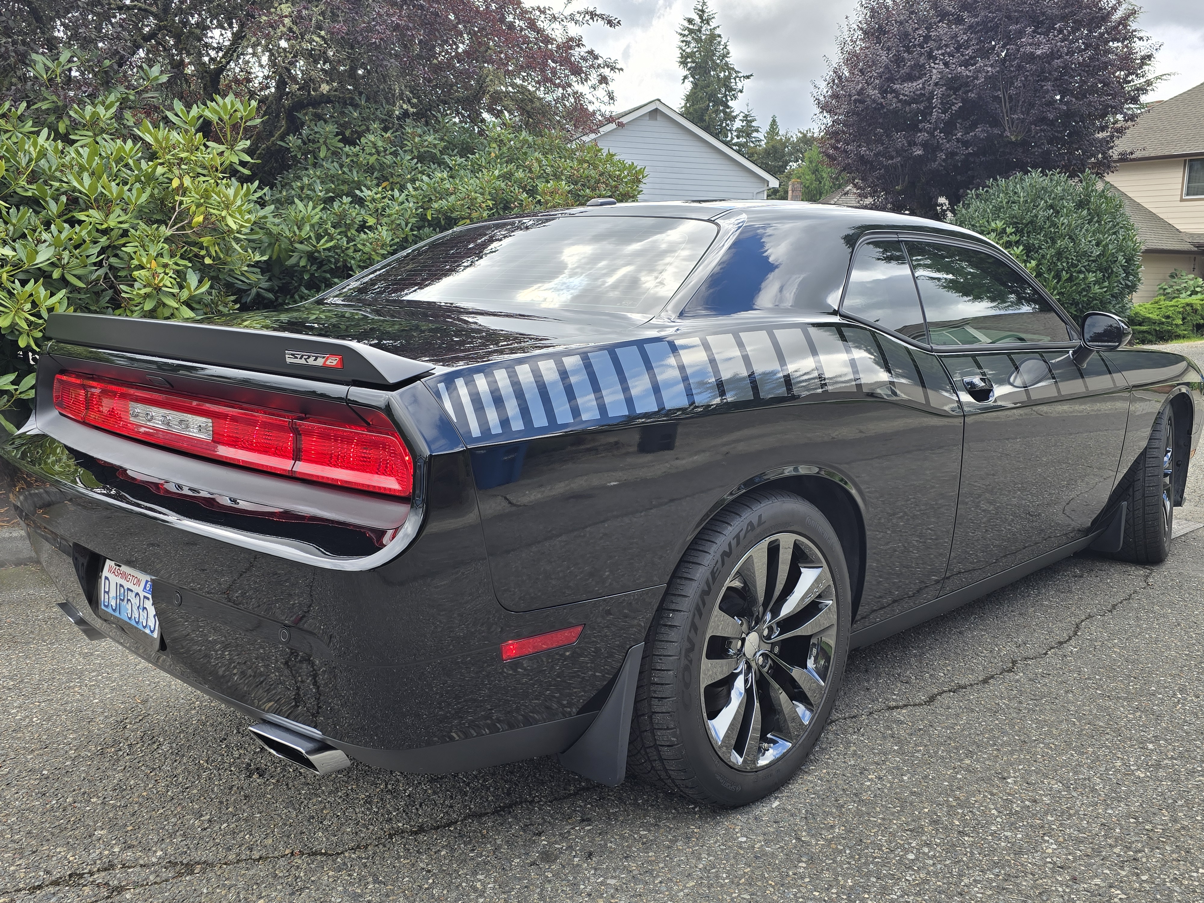 Used 2014 Dodge Challenger SRT8 Core RWD image 8
