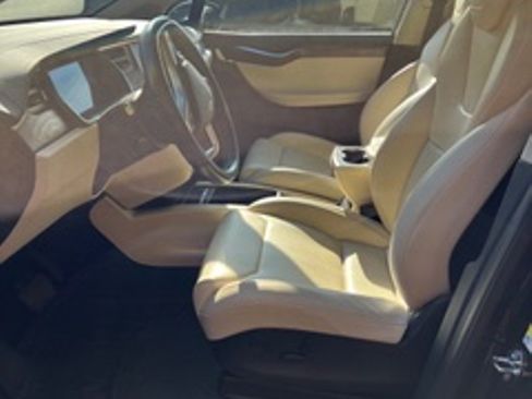 Used 2018 Tesla Model X P100D image 8