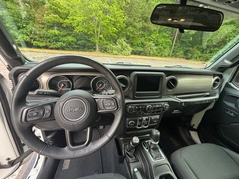 Used 2019 Jeep Wrangler Unlimited Sport S AWD/4WD image 8
