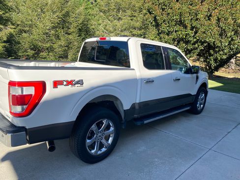 Used 2021 Ford F150 Lariat image 1