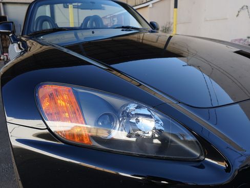 Used 2002 Honda S2000 image 10