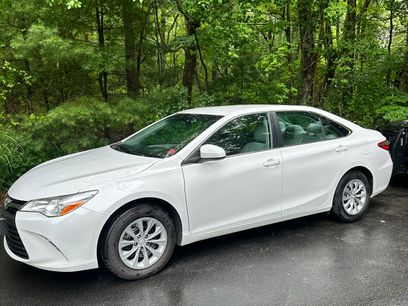 Used 2016 Toyota Camry LE