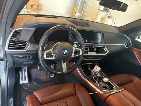 Used 2023 BMW X5 xDrive40i w/ Executive Package AWD/4WD image 10
