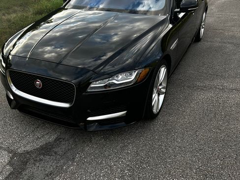 Used 2016 Jaguar XF R-Sport image 1